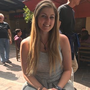 Meet your Posher, Amber